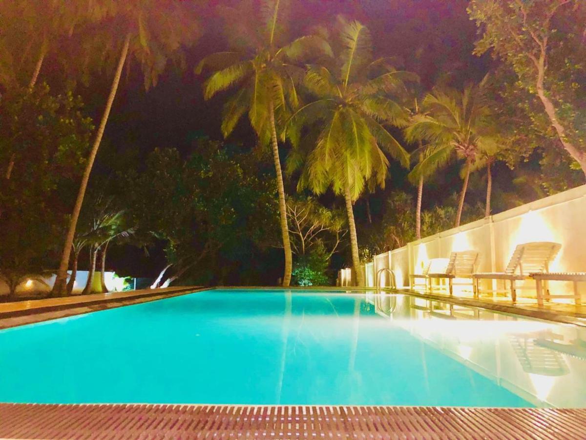Mawella Beach Resort Tangalle Ngoại thất bức ảnh